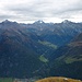 Über das Lechtal schaut man in die wunderschönen Lechtaler Alpen.