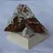 <b>Auricalcite, (Zn,Cu+2)5(CO3)2(OH)6, 5 cm, Novaggio, collezione personale.</b>