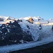 Piz Palü und Bellavista mit ihrer beinahe gespiegelten Gipfelstruktur.