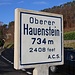 Die Passhöhe und Busstaion Oberer Hauenstein (731m) ist der Ausgangspunkt zu meiner Sonntagswanderung.<br /><br />Interessant ist die Höhenangabe „734m“, denn seit der Landeskarte aus dem Jahr 1955 wird eine Passhöhe mit „731m“ angegeben. Das Verkehrsschild muss demnach schon etliche Jahre auf dem Buckel haben.