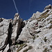 Im Aufstieg zum Pizzo Cefalone - Die schönen Felsen werden rechts umgangen. Immer wieder gibt's auch Markierungen, die eventuelle Zweifel beseitigen.