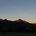 Grän 7.32 Uhr: An Rauhhorn, Gaishorn, Rohnenspitze, Kühgundspitz geht gerade die Sonne auf. / il sole si leva