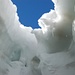 Blick aus einer Gletscherspalte