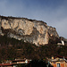 Monte Albano mit Kloster von Mori aus