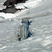 Die meisten Spalten sind im unteren Drittel des Mazama Gletschers. Steinschlag ist möglicherweise eine größere Gefahr.