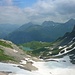 Die Schau über den Zürser See in die Lechtaler Alpen.