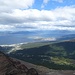 Der Ausblick vom Gipfel über die ganze, weit ausgedehnte Stadt Ushuaia und den Beagle-Kanal