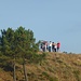 Sulla cimetta di fianco al Monte Capannello, un gruppo di persone si "cura" con la terapia della risata