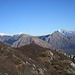 am Umkehrpunkt für heute: im Osten Monte Bregagno, Monte Grona und der Legnone