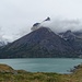 Lago Nordenskjöld. Die Cuernos del Paine sind noch hinter den Wolken versteckt.