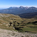 Im Abstieg vom Monte Gorzano - Blick über das Valle delle Cento Fonti.