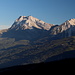 Im Abstieg vom Monte Gorzano - Blick zum Corno Grande, höchste Erhebung des Gran Sasso d’Italia und des gesamten Apennins. [tour136842 Ost- und Westgipfel] haben wir einige Tage zuvor bestiegen. Rechts ist der Pizzo d'Intermesoli zu sehen.