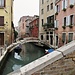 Il Rio di San Felice con uno dei due ponti di Venezia senza parapetti, l'altro si trova sull'isola di Torcello.