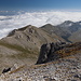 Monte Camicia - Ausblick am Gipfel über den östlich/südöstlich ziehenden Kamm-Verlauf, den wir zuvor vom Vado di Siella aus bis zum Monte Camicia annähernd gefolgt sind. 