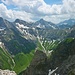 Die Größen der Lechtaler Alpen setzen sich markant in Szene.