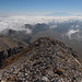 Monte Camicia - Ausblick am Gipfel. Im Hintergrund ist u. a. die Majella zu sehen.