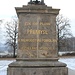 Denkmal für Přemysl oráč, die Inschrift ist alttschechisch