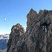 17 Die Annette im SG II hoch zur kleinen Scharte. Die Paragleiter begleiten dich den ganzen Tag.