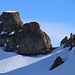 Bizarre Felformationen in der Lücke „Turli“, der 2251m hohen Einsattelung zwischen Erdisgulmen und Magerrain.