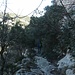Abstieg vom Monte Cucco über ein Felsband