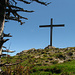 Das Gipfelkreuz der Aiguilles de Baulmes