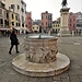 La vera da pozzo ed il monumento equestre al Colleoni in Campo San Giovanni e Paolo.