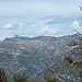 Die Bäume applaudieren<br />Dem Himmel und den Bergen<br />Hier stehe ich und kann nicht anders<br />Morgen bin ich schon woanders