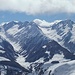Blick in südliche Richtung: Aukarkopf, Höhenbergkarkopf und Schottmaler sind in Skitourenführern der Zillertaler Alpen zu finden.