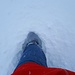 <b>I percorsi invernali per i turisti non sono ancora agibili: la neve mi arriva fin sopra le ginocchia.<br />Devo cambiare itinerario.</b>
