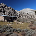 Su Pradu - Kurz vor Erreichen der steinernen Hütte, die sich auf einer Höhe von etwa 1.140 m am Rand der Karst-Senke befindet.