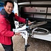 Nach langer Diskussion kann mein Fahrrad schliesslich doch mitgenommen werden - wie immer gibt es in China am Ende eine Lösung.