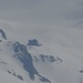 Zoom zur Adamekhütte unterhalb des Gosaugletschers