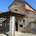 L'ingresso porticato di Sant'Alessandro.