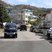Der lange Marsch vom Hostel war nicht besonders schön, denn es ging meistens durch verstaubte, verkehrsreiche Strassen. Immerhin bekam ich so einen guten Eindruck der bevölkerungsreichen Insel Sint Maarten.