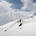 etwas vor der Bergstation "al Cant" kam die Sonne wieder zum Vorschein, links unten die Skispur zum Piz Turba