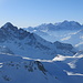 Gipfelblick zum Piz Julier und der Bernina-Gruppe