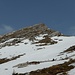 There was barely any snow left before elevation 1800 m, and I managed to stay off the snow until here at elevation 1900 m, where I mounted the snowshoes.