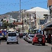 Typische Strassenszene im Zentrum Basseterres, der lebendigen aber sauberen und kleinen Hauptstadt des Zwergstaates Sankt Kitts und Nevis.