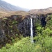 Beim Aufstieg auf Sgurr Dearg kommt man an einem schoenen Wasserfall vorbei.