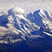 Die beiden höchsten Berge Neuseelands, Mount Cook (3754m) und Mount Tasman (3497m). Für europäische Verhältnisse gar nicht mal so hoch, aber nur in ausgewachsenen, mehrtägigen Expeditionen besteigbar, die Hubschraubereinsatz, Übernachtung auf Gletschern, und 15-Stunden-Gipfeltage erfordern.