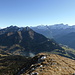 Im Abstieg über den Mont d'Or SE-Grat: rechts Culan, Tête Ronde, Les Diablerets, Sex Rouge, Olden- und Sanetschhorn, links Pic Chaussy, Châtillon, Le Tarent und La Para, ganz links Wildstrubel, Altels-Balmhorn, Aletsch- und Doldenhorn