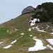 Dank der südexponierten Lage ist der Zustieg von der Alp Obere Mans zur Alp Sigel möglich.