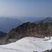 Ein weiteres Überblicksbild vom Gipfel des Breiten Grieskogels. Man sieht, dass der Grat recht lange ist. 