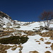 Wieder weniger Schnee und einige Tragpassagen unterhalb der Alpe Lòcia