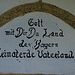 Beginn des Bayernliedes. Man beachte den Unterschied zur offiziellen Version: Heimaterde statt Deutsche Erde. Ob man das Lied wohl heute noch in der Schule lernt?