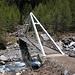 Die schöne Wanderwegbrücke bei P.1632m über den Bach im Valle di Garzora.