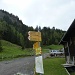 Prime indicazioni, seguire per Alpe di Ravina