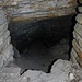 Štola Stradonice, Erkundungsstollen, Pläner und schwarzgrauer Tonstein/Kohle