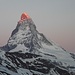 Erstes Sonnenlicht am Matterhorn; ich verbringe noch einige Zeit an meinem Biwakplatz, um Fotos zu schießen.