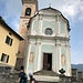 Die Türe der Pfarrkirche in Muggio ist geöffnet